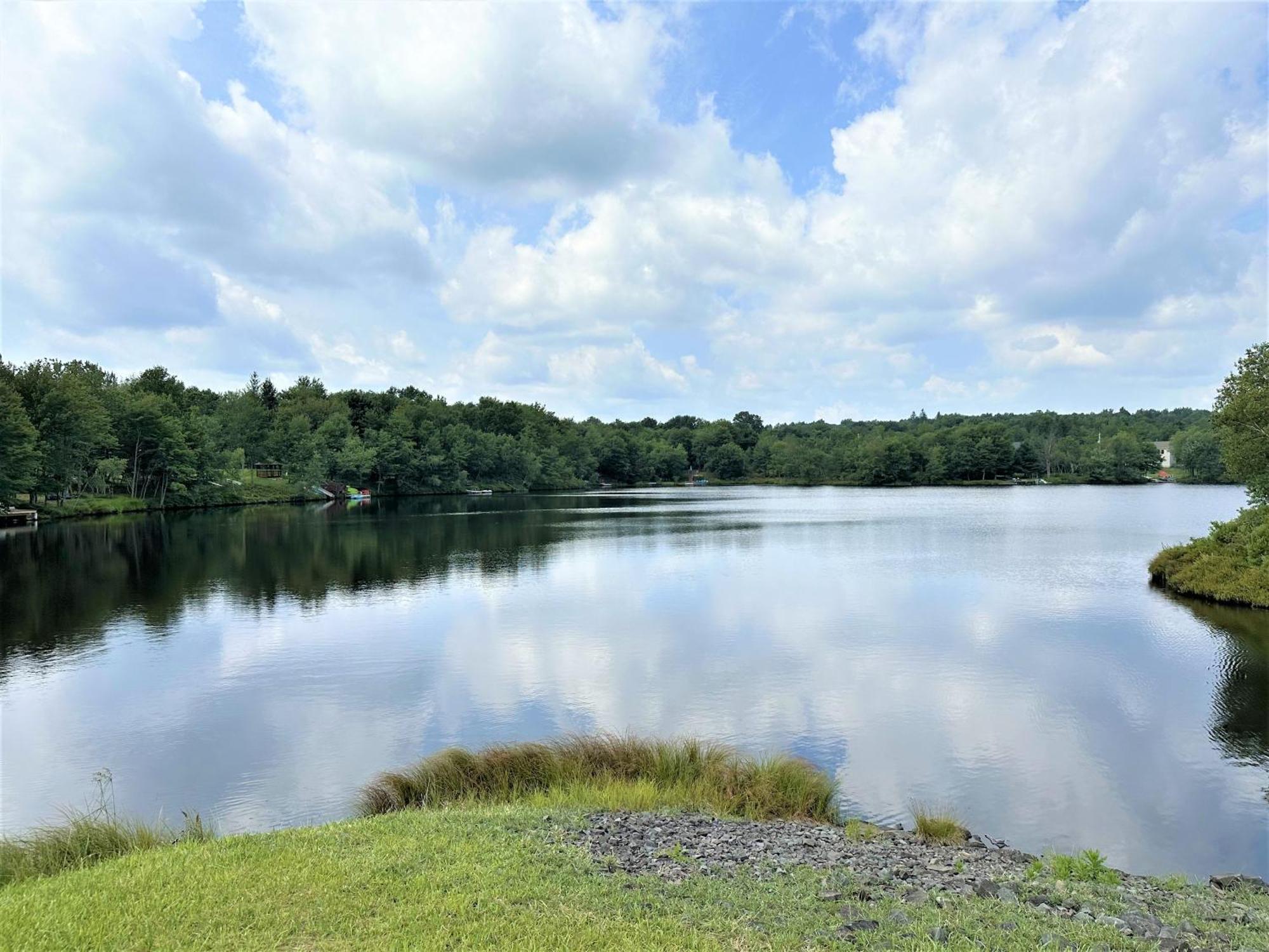 Lakehouse *Hottub*Jacuzzi*Firepit*Bbq*Pool Long Pond Luaran gambar